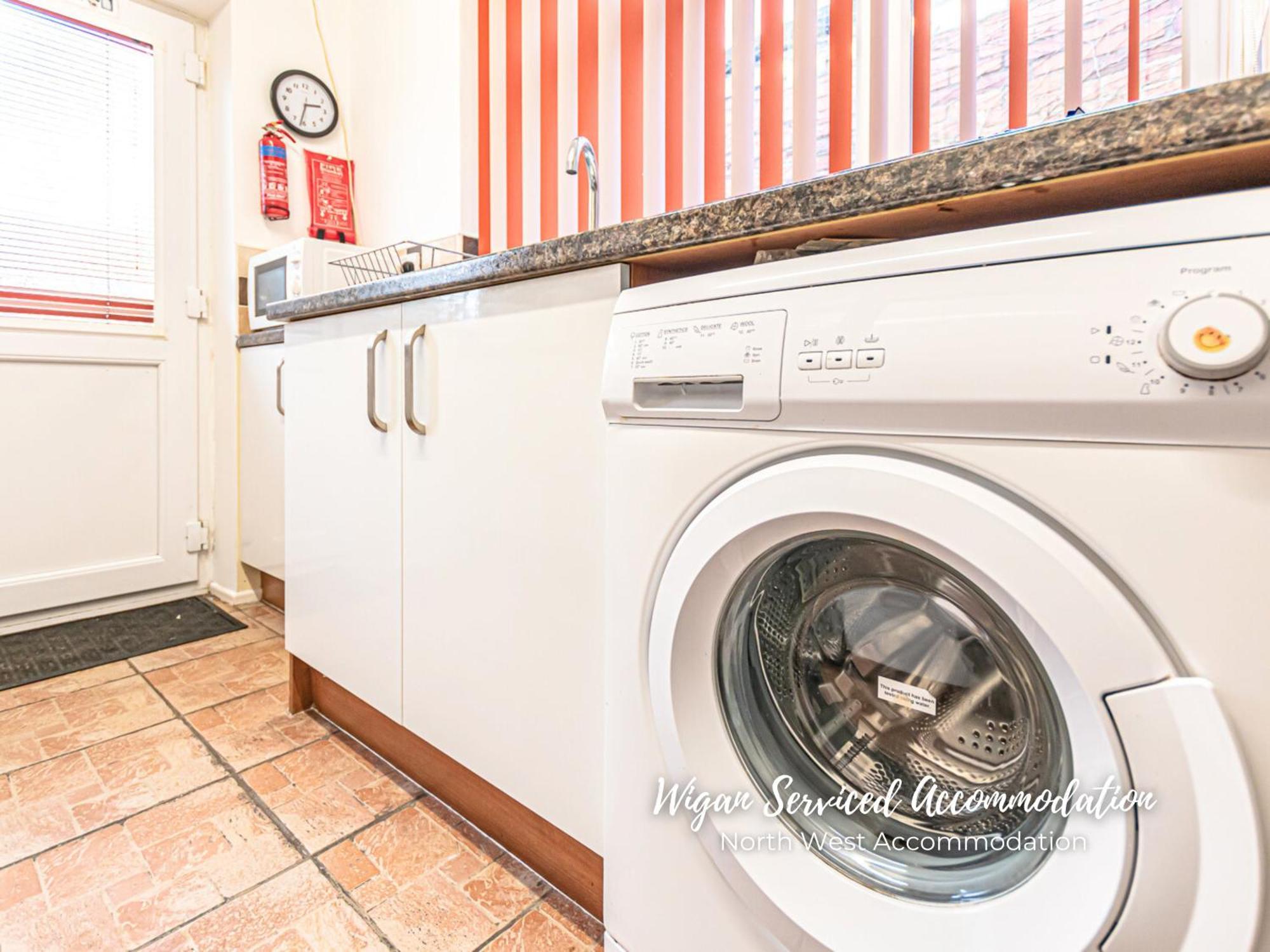 Wigan Serviced Accommodation ภายนอก รูปภาพ